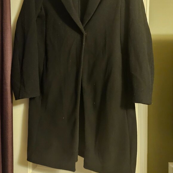 Button up medium weight coat - Picture 6 of 8
